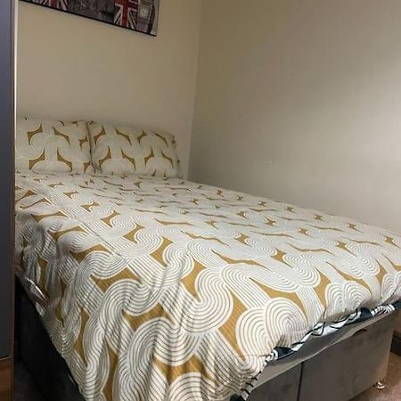 Modern 2 Bedroom Apartment In Derby City Centre Екстериор снимка