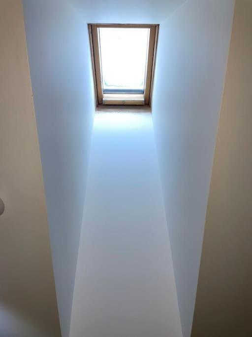 Modern 2 Bedroom Apartment In Derby City Centre Екстериор снимка